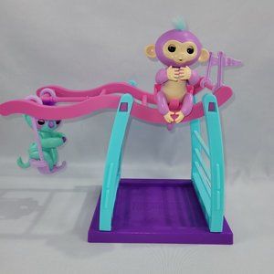 Fingerlings Monkey Bars Playset & 2 Figures Interactive Electronic WowWee